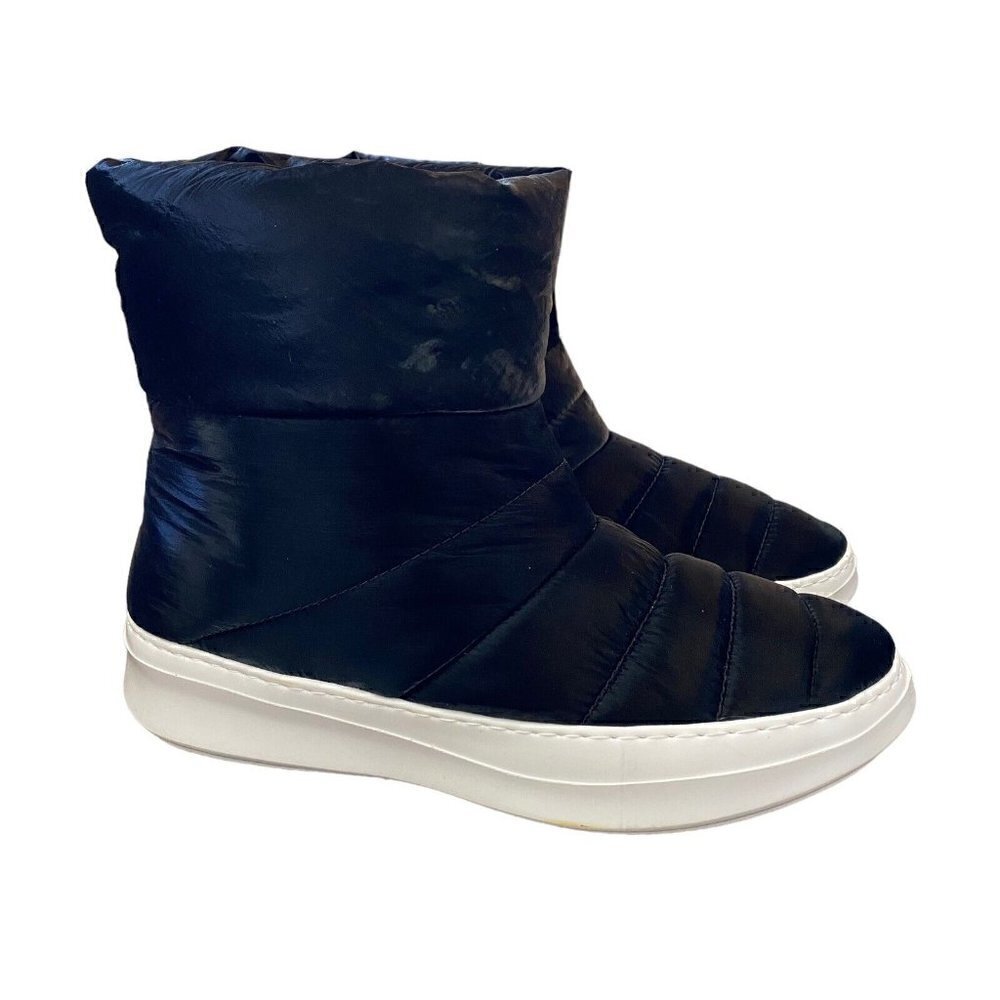 Gentle Souls by Kenneth Cole Rosette Puff Winter Boots Black Sneaker Women's 9